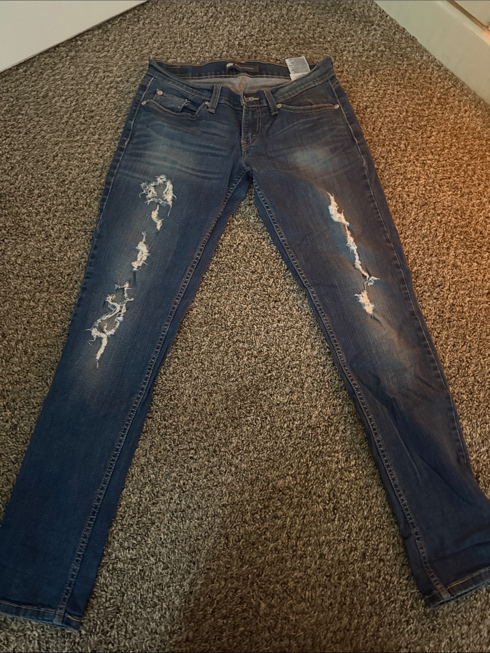 Levi's Women's Skinny Distressed Blue Jeans